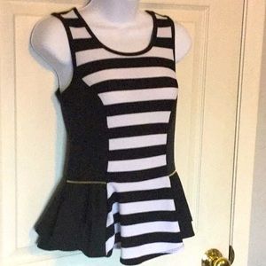 IZ Byer sleeveless black and white striped top XS